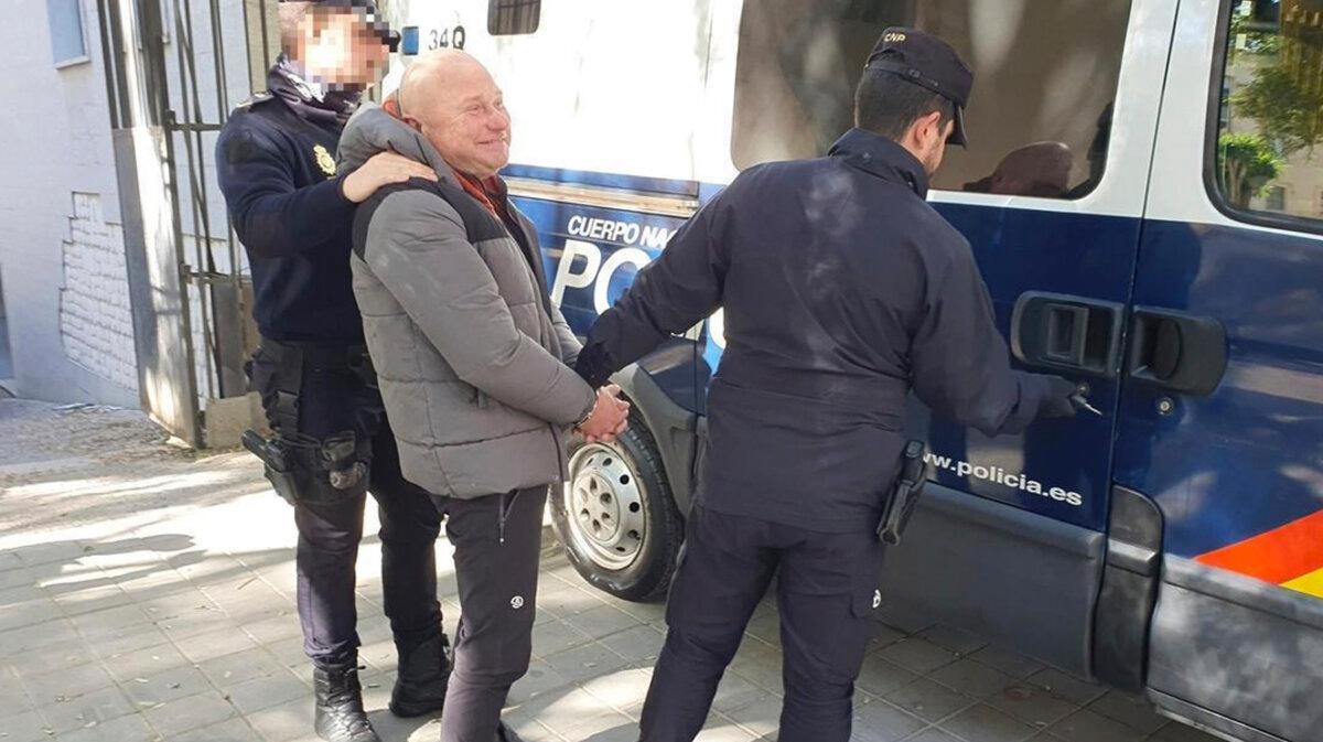 El ciudadano lituano fue detenido por la policía / Twitter