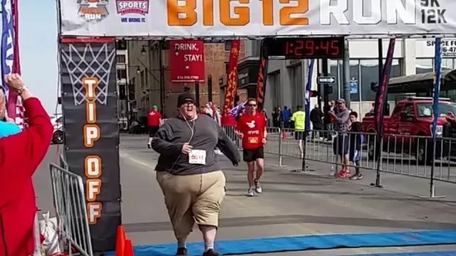 Hombre de 258 kilos se pone el reto de correr una maratón de 5k todos los meses