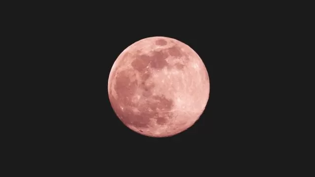 Luna de Fresa: ¿Cuándo se verá la luna llena que traerá transformaciones prósperas? 