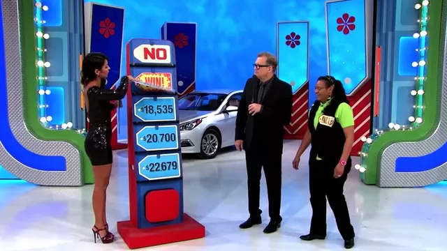 Modelo regaló por error un auto de 21 mil dólares en concurso de televisión