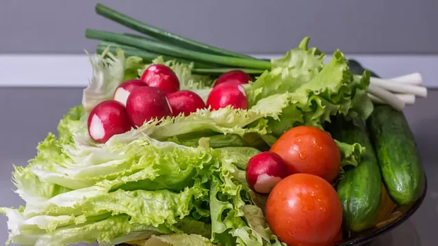 Conoce cómo desinfectar las verduras y frutas