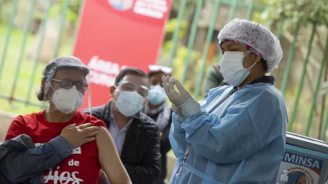 ¿Aplazar la segunda dosis de las vacunas podría afectar la inmunidad? (Foto: Andina)