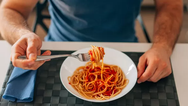 ¿Cuándo es peligroso recalentar la comida? Foto: Shutterstock