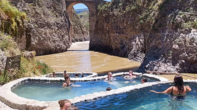 Aguas termales de Chacapi. (Foto: 360 Explora trips and fun)