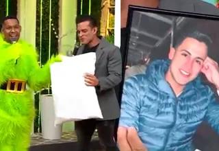 Edson Dávila trolea a Christian Domínguez y le regala una almohada y la foto de Elías Montalvo