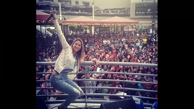 	María Grazia Gamarra sorprendió a sus fans en Mega Plaza.