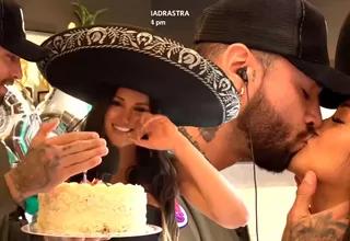 Angie Arizaga lloró de emoción por sorpresa de cumpleaños de Jota Benz y él reveló: "Se vienen hijos"