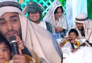 Eric Varias presenta por primera vez a su hijo como el "Niño Jesús" para nacimiento en vivo