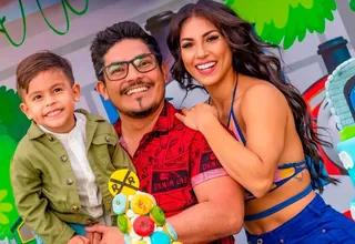 Erick Elera y Allison Pastor: su hijo Lucas los sorprendió al bailar sobre el escenario durante viaje a Punta Cana