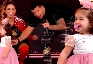 Korina Rivadeneira y Mario Hart cautivaron con tierno baile navideño junto a su hija Lara en vivo