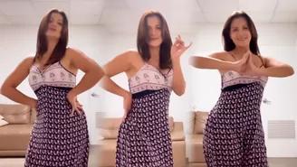Mónica Sánchez impactó en redes sociales con sensual baile de "El bombón asesino"