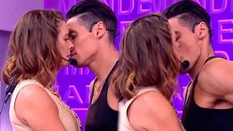Leslie Stewart y Facundo González se besaron apasionadamente para escena de actuación
