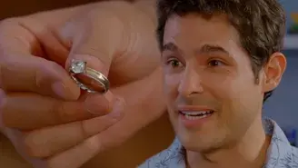 ¿Renato volverá a pedir la mano a Maricucha o venderá el anillo de compromiso? (AVANCE)