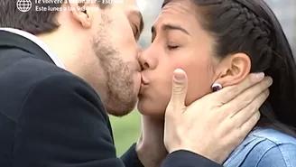 Natasha y Roberto se dieron apasionado beso