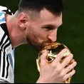 Argentina campeón del mundo: El primer beso de Messi al trofeo