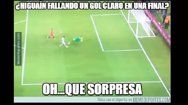 Argentina: Higuaín y los memes tras el gol que falló ante Chile-foto-4