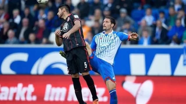 Zambrano destaca en el Eintracht Frankfurt.-foto-1
