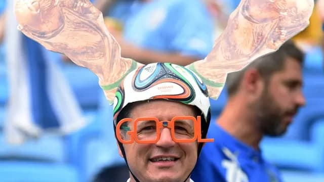 Los hinchas de Uruguay e Italia calientan la previa del decisivo encuentro-foto-17