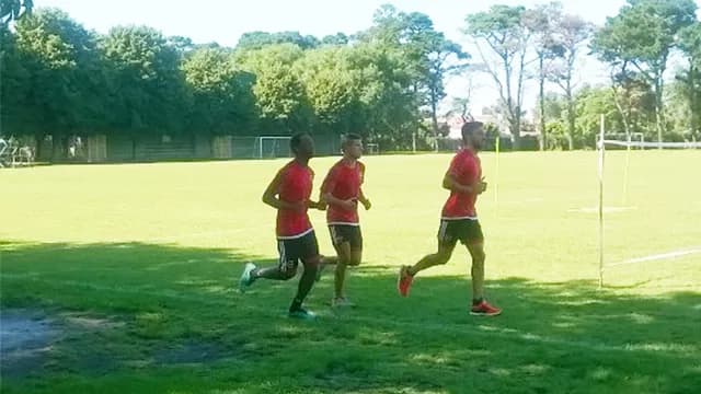 Luis Advíncula: así fue su primer entrenamiento con Newell’s Old Boys-foto-3