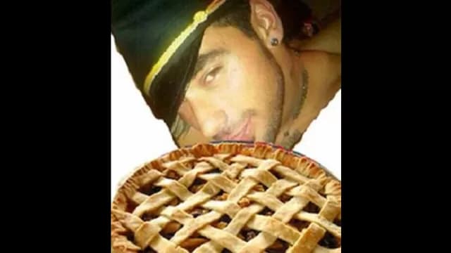 Memes se burlan de las fotos íntimas del 'Pocho' Lavezzi y su novia-foto-6