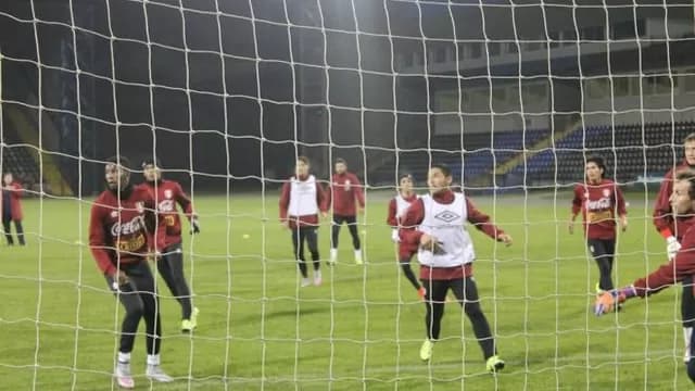 Los dirigidos por Gareca siguen los trabajos. (FPF)-foto-5