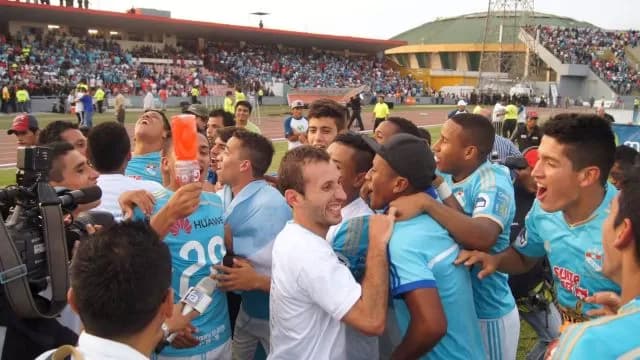 Club Sporting Cristal-foto-1