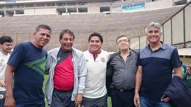 El selfie de los jugadores en el camerino del estadio Monumental. (Foto: Universitario)-foto-6