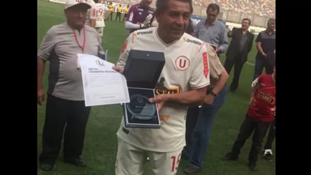 El selfie de los jugadores en el camerino del estadio Monumental. (Foto: Universitario)-foto-8