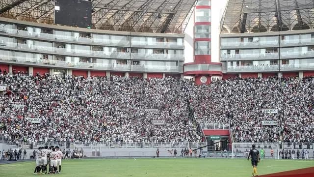 Trinchera Norte en el estadio Nacional.-foto-1