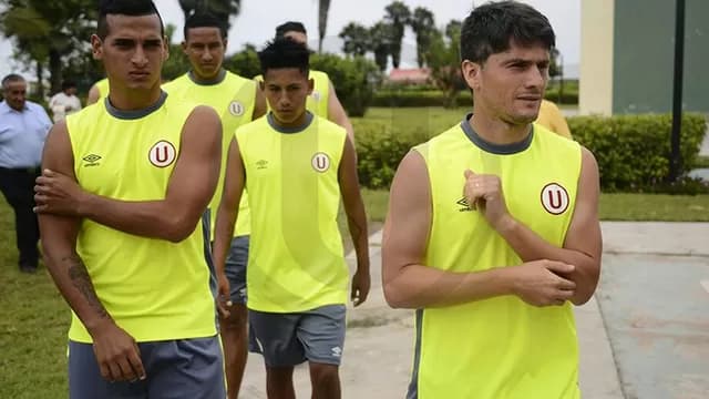 La presentación oficial de los refuerzos cremas. (Foto: Club Universitario)-foto-2