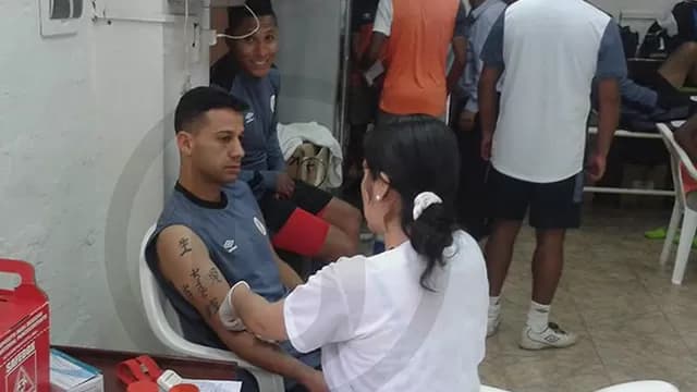 Guastavino en los exámenes médicos de Universitario.-foto-1