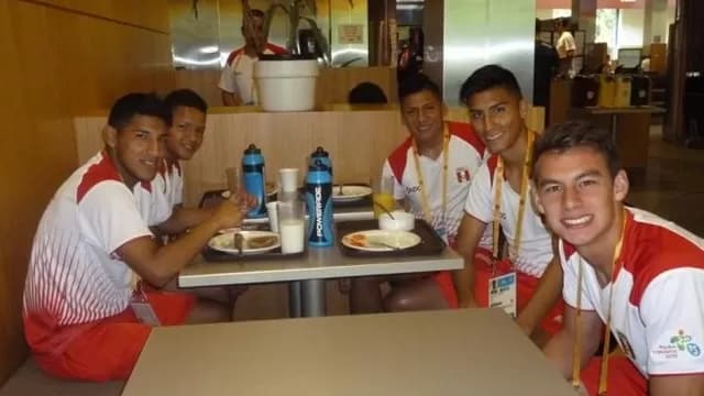 Panamericanos: Perú fue recibido en la Villa de Atletas de Toronto-foto-2