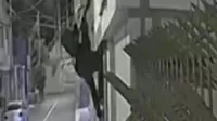 El Agustino: Ladrón ingresó a una casa por la ventana y robó todo en menos de cinco minutos
