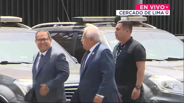 Alberto Otárola llegó a Palacio de Gobierno para reunión con Dina Boluarte