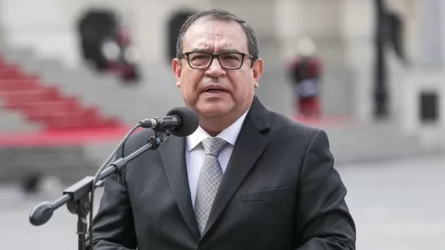 Alberto Otárola dijo esperar a “que se conozca la verdad” sobre denuncia constitucional contra Alfonso Adrianzén