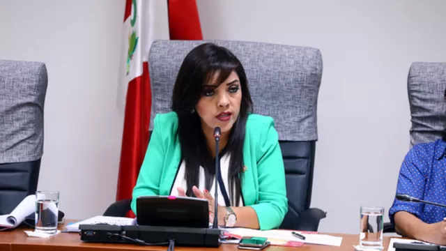 Alejandra Aramayo: “Rosa Bartra no es muy dialogante ni muy articuladora”