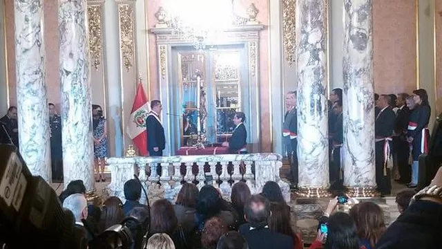 Aníbal Velásquez juró como nuevo ministro de Salud