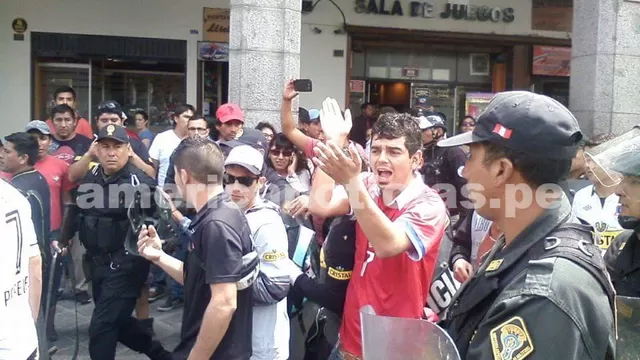 Arequipa: detienen a 11 chilenos del Colo Colo por causar disturbios