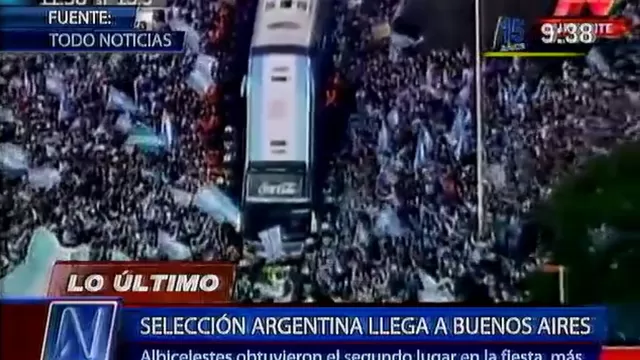 Selección argentina fue recibida con multitudinaria fiesta en Buenos Aires