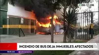 Ate: Incendio de bus deja inmuebles afectados