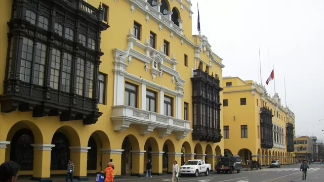 Autos no podrán transitar hoy por el Centro Histórico de Lima