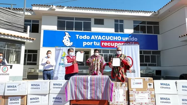 Vicente Zeballos y Víctor Zamora en Ayacucho. Foto: Andina