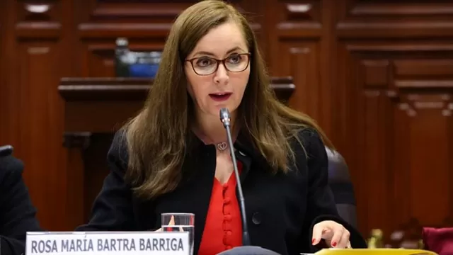 Rosa Bartra se refirió a los proyectos de la reforma política. Foto. Perú21
