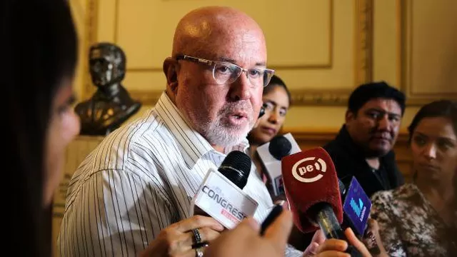 Bruce: Fuerza Popular se demoró en sacar a Joaquín Ramírez porque sabe mucho