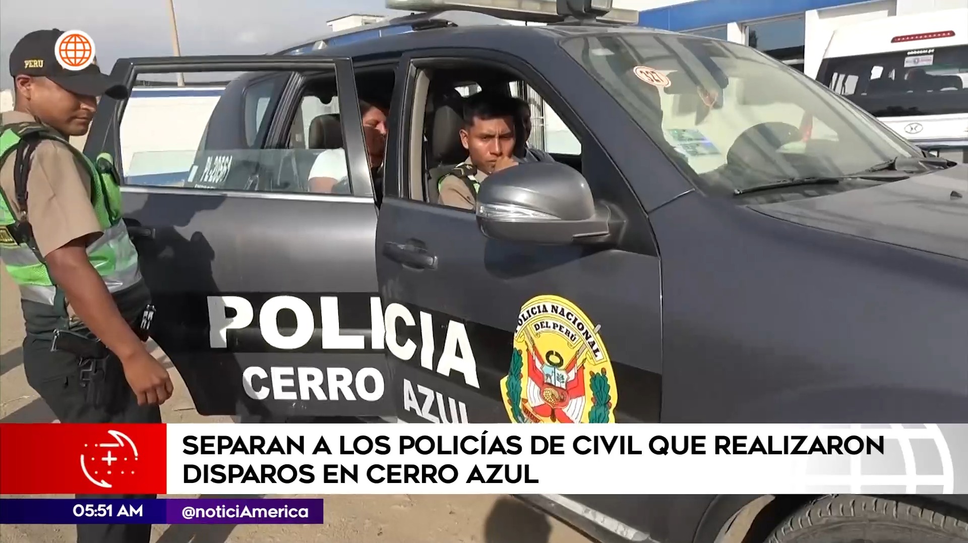 Policías separados tras realizar disparos en Cañete. Foto: América Noticias