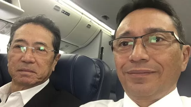 Jaime Yoshiyama y Humberto Abanto en vuelo a Lima. Foto: Twitter