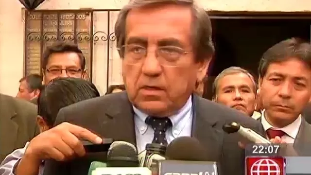 Del Castillo critica tuits del Ministro Urresti y negó vínculos con Southern Perú