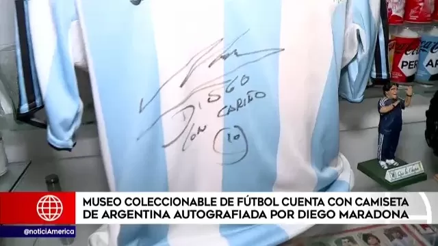 Museo coleccionable de fútbol cuenta con camiseta de Argentina autografiada por Diego Maradona