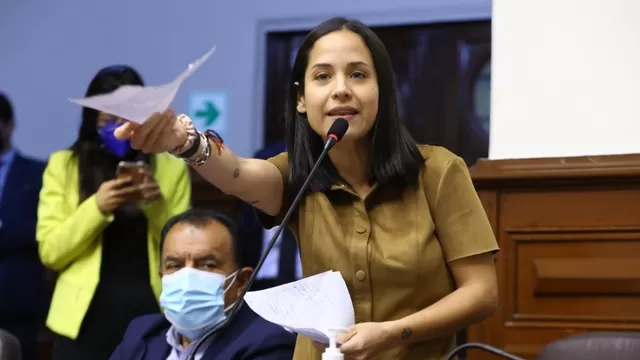 Sigrid Bazán: Estamos planteando una moción de vacancia contra la presidenta Dina Boluarte