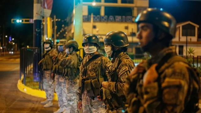 El ministro de Defensa reportó el estado situacional del personal militar. Foto referencial: Walacnoticias  
